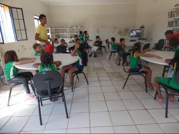 Escola municipal realiza semana da leitura - Imagem 10