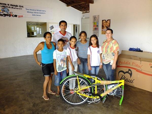 Secretaria Municipal de Educação de Dom Expedito Lopes entrega  bicicletas do Programa Pedala Piauí.  - Imagem 5
