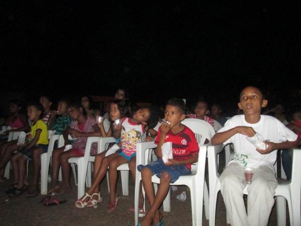 Segundo CINE CRAS realizado pela  Secretaria Municipal de Assistência Social - Imagem 21