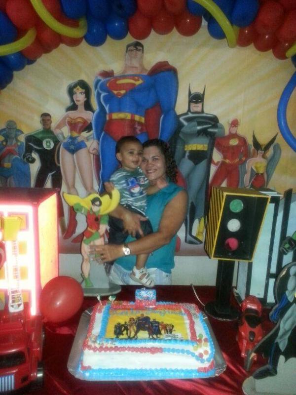 Heitor, comemora seu primeiro aninho com o pai e amiguinhos - Imagem 27