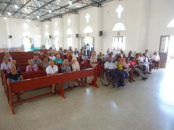 Foi realizada a tradicional Missa pelos Anciãos e Enfermos em Ipiranga - Imagem 35