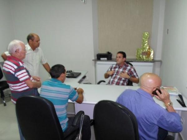 Prefeito Diego Teixeira assume administração e faz conferência de patrimônio - Imagem 1