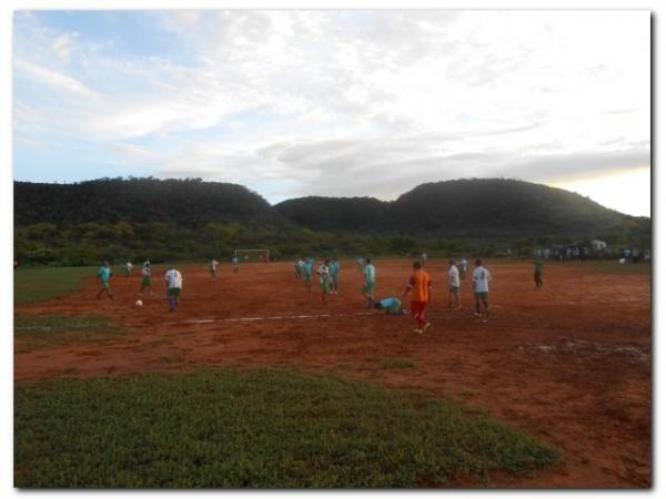 Time de Veteranos de Inhuma vence o de São José do Piauí com um Placar de 5 a 4 nos Pênaltis. - Imagem 10