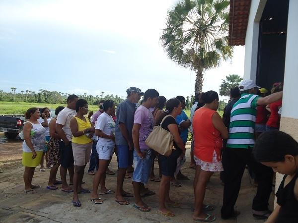 Prefeitura de Caxingó entrega cestas para 1.500 famílias na semana santa  - Imagem 2
