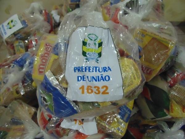 Prefeitura e Semasc fazem doação de cestas básicas na Semana Santa - Imagem 2