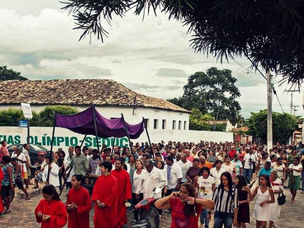 Sexta-Feira Santa é marcada por procissão - Imagem 2
