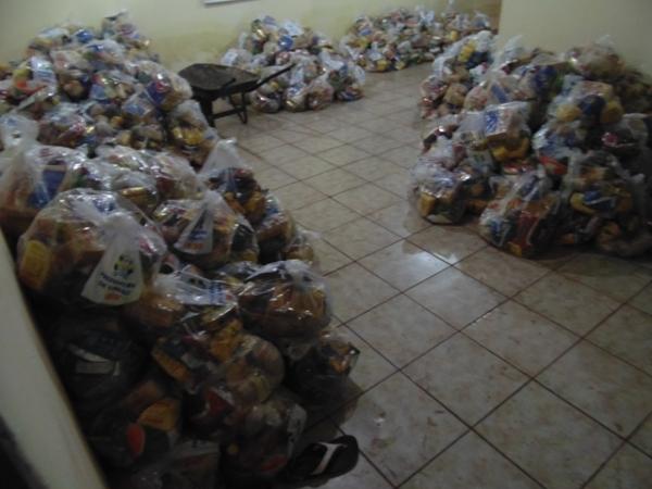 Prefeitura e Semasc fazem doação de cestas básicas na Semana Santa - Imagem 4