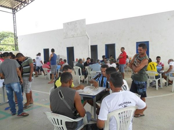 Jogos de Dominó Sinuca e Baralho movimentam a cidade 