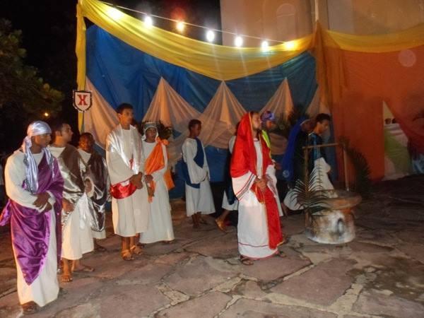 Encenação da Paixão de Cristo emociona milhares de pessoas em Valença - Imagem 14