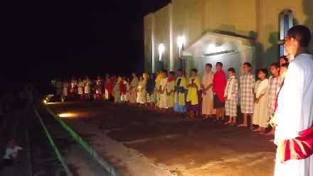 Espetáculo da Paixão de Cristo emociona milhares de pessoas em São João do Arraial  - Imagem 1