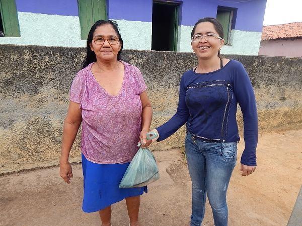 Prefeito Manoel Dedé entrega mais de 2.500 quilos de peixe para a população - Imagem 1