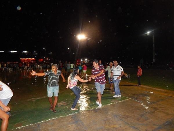 Veja fotos da primeira noite de Balandê em Lagoinha - Imagem 6