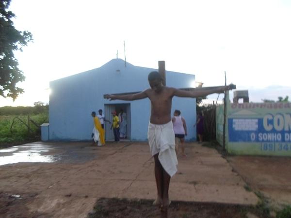 Alunos encenam Paixão de Cristo no Povoado Taboquinha - Imagem 19