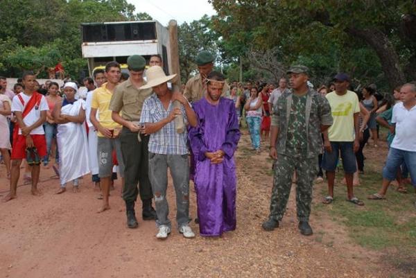 Encenação do Martírio de Jesus Cristo é Realizado no Brejo da Fortaleza - Imagem 24
