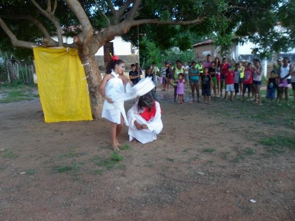 Alunos encenam Paixão de Cristo no Povoado Taboquinha - Imagem 6