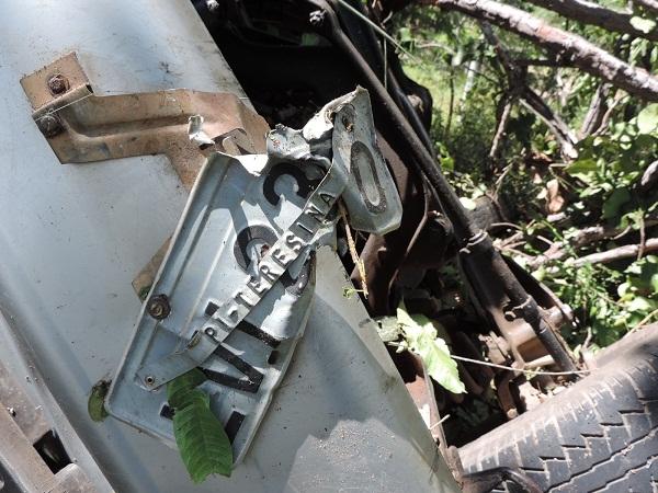 Acidente automobilístico deixa duas pessoas gravemente feridas - Imagem 3