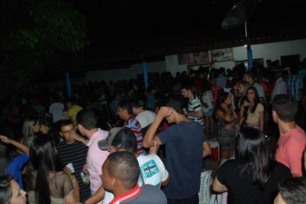 Clube do Dodó ficou pequeno para o Show da Banda Catuaba com Amendoim - Imagem 26