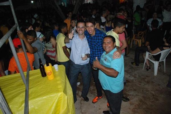 Clube do Dodó ficou pequeno para o Show da Banda Catuaba com Amendoim - Imagem 7