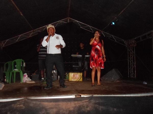 Prefeito Walfredo Filho participa da festa de malhação de Judas no Bairro Novo Horizonte - Imagem 6