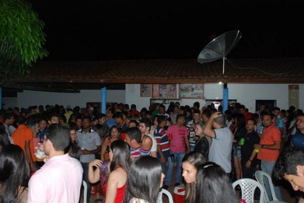 Clube do Dodó ficou pequeno para o Show da Banda Catuaba com Amendoim - Imagem 24