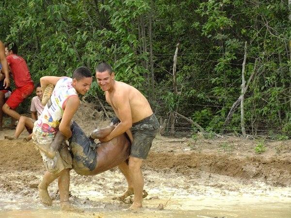 Dom Expedito Lopes comemora Semana Santa com algumas tradições divertidas! - Imagem 10