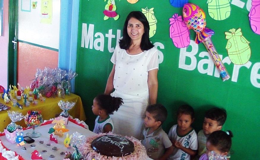 Secretaria de Educação  realiza festa de Páscoa para as crianças