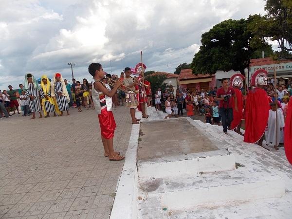 Sexta Feira Santa na cidade de Porto: uma tradição que cresce a cada ano. - Imagem 2
