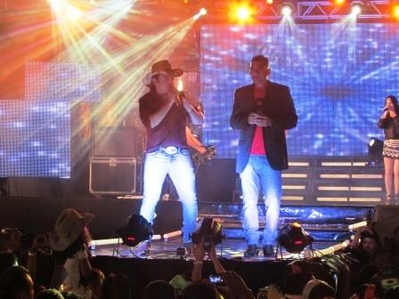 Show com a participação de amigos no 6º DVD de Francis Lopes - Imagem 11