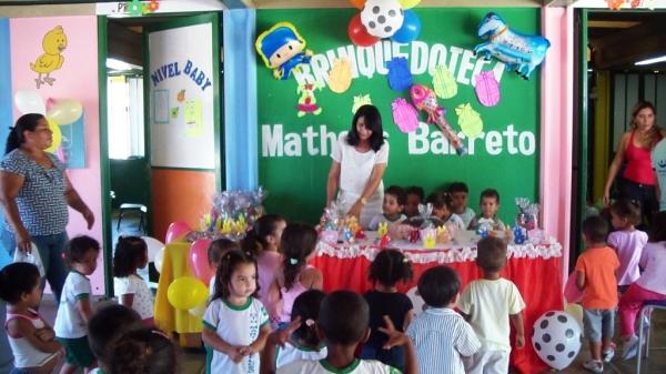 Secretaria de Educação realiza festa de Páscoa para as crianças - Imagem 8