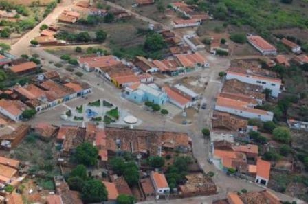 Santana do Piauí comemora 22° aniversário com festa em praça pública . - Imagem 1