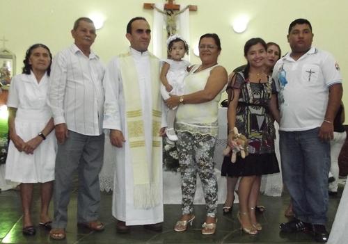 O batismo de Maria Nayane realizado durante celebração da páscoa em Brasileira - Imagem 6