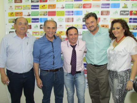 No camarim de Francis Lopes, presença de famosos, autoridades e parlamentares