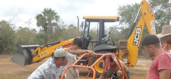 Ministério Público investiga uso irregular de máquina do PAC. - Imagem 5