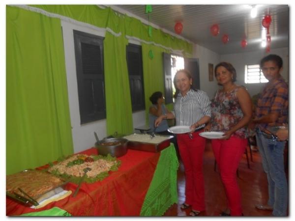 Maria Nilcimar comemora seu aniversário com a família e amigos - Imagem 38