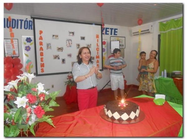 Maria Nilcimar comemora seu aniversário com a família e amigos - Imagem 47