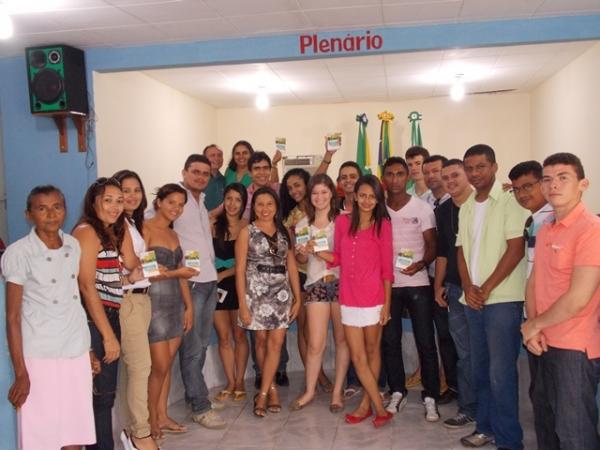 Vereador Aylon Praça promove I Encontro de Jovens em São Francisco do Piauí - Imagem 11