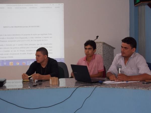 Vereador Aylon Praça promove I Encontro de Jovens em São Francisco do Piauí - Imagem 2