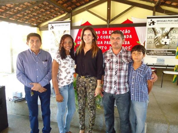 Foi um sucesso o Seminário Drogas Por Quê? - Imagem 1