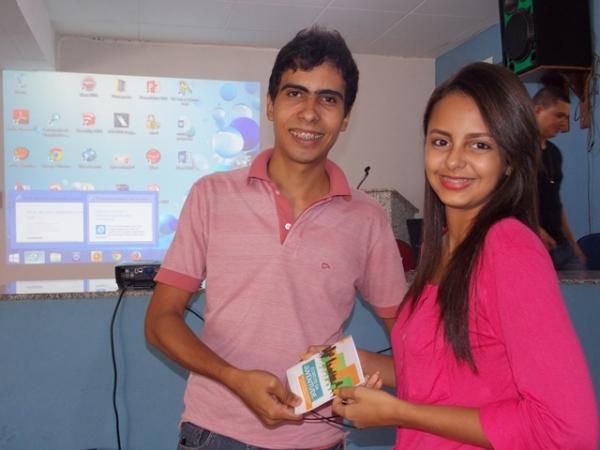 Vereador Aylon Praça promove I Encontro de Jovens em São Francisco do Piauí - Imagem 6