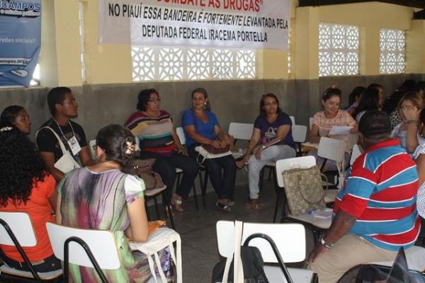 Foi um sucesso o Seminário Drogas Por Quê? - Imagem 67