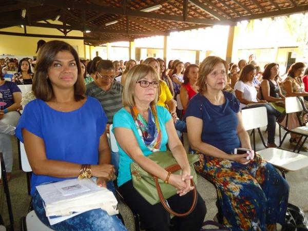 Foi um sucesso o Seminário Drogas Por Quê? - Imagem 34