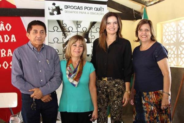 Foi um sucesso o Seminário Drogas Por Quê? - Imagem 72