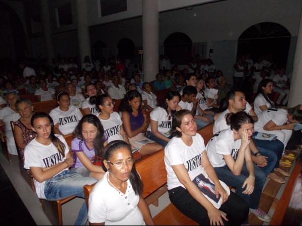 II nota Neylivia - Emoção marca a missa de sétimo dia da saudosa Neylivia da Costa - Imagem 16