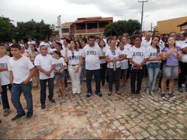 Caso Neylivia I: Familiares e amigos de Neylivia Costa fazem caminhada pedindo por PAZ e JUSTIÇA  - Imagem 23