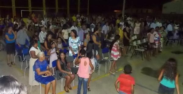 Dia do evangélico é comemorado com grande festa e muito louvor  em Canavieira - Imagem 17