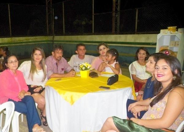 Aurora Pinheiro realiza festa de aniversário ao lado de amigos e familiares - Imagem 13