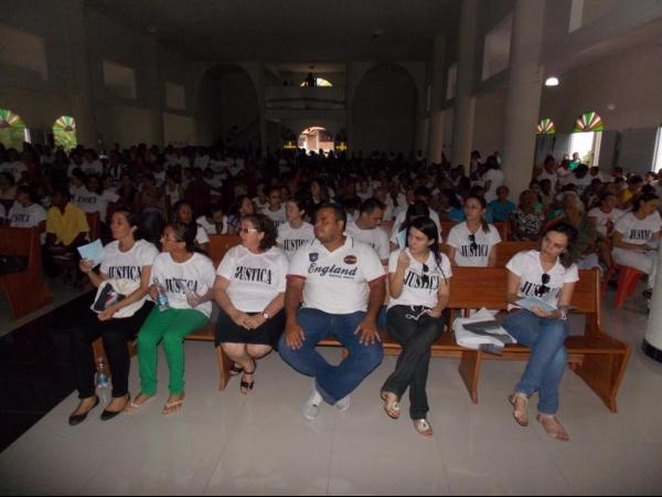 II nota Neylivia - Emoção marca a missa de sétimo dia da saudosa Neylivia da Costa - Imagem 3