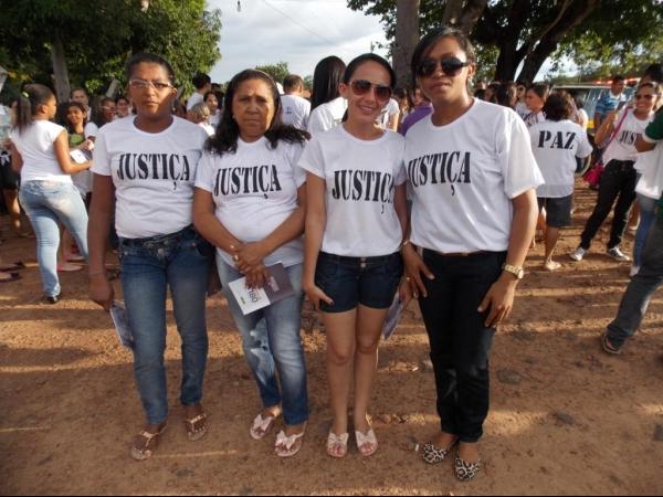 Caso Neylivia I: Familiares e amigos de Neylivia Costa fazem caminhada pedindo por PAZ e JUSTIÇA  - Imagem 4