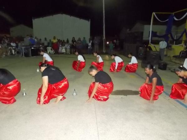 Dia do evangélico é comemorado com grande festa e muito louvor  em Canavieira - Imagem 10