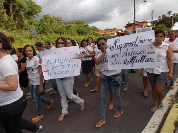 Caso Neylivia I: Familiares e amigos de Neylivia Costa fazem caminhada pedindo por PAZ e JUSTIÇA  - Imagem 12